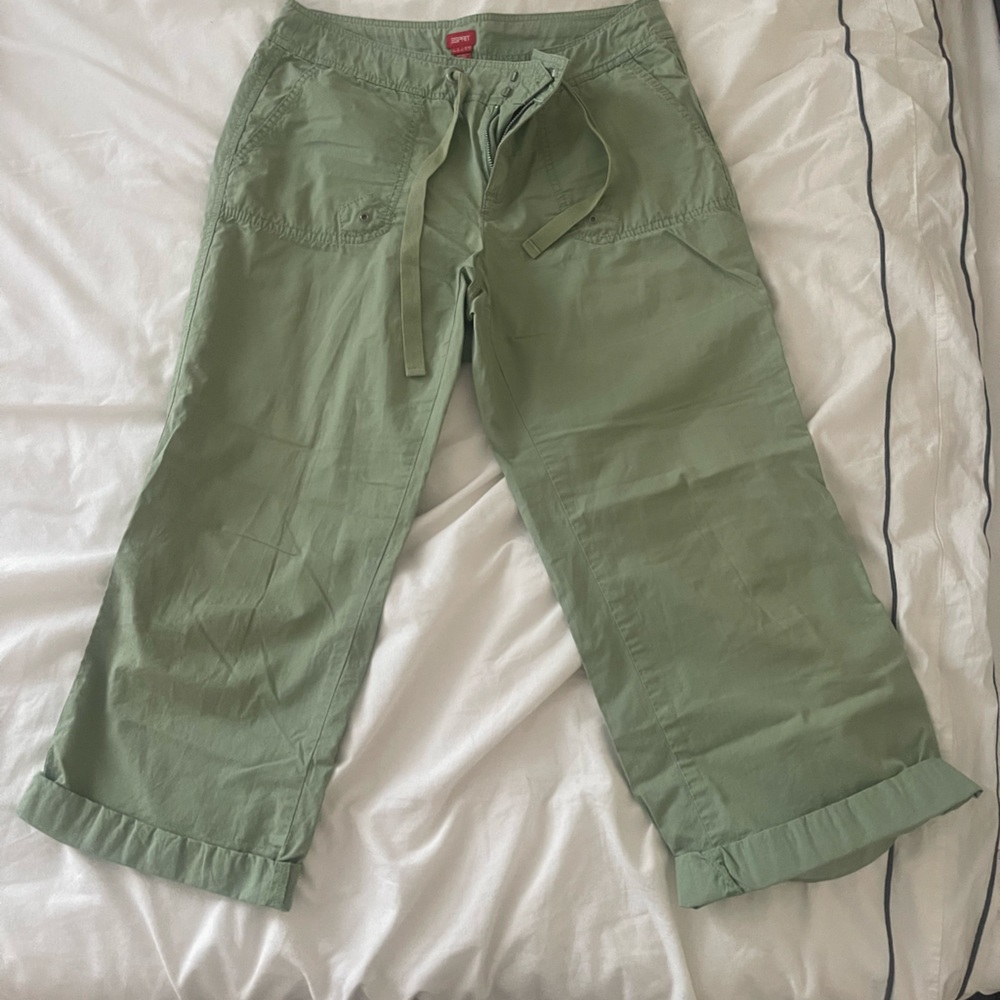 Capri pants